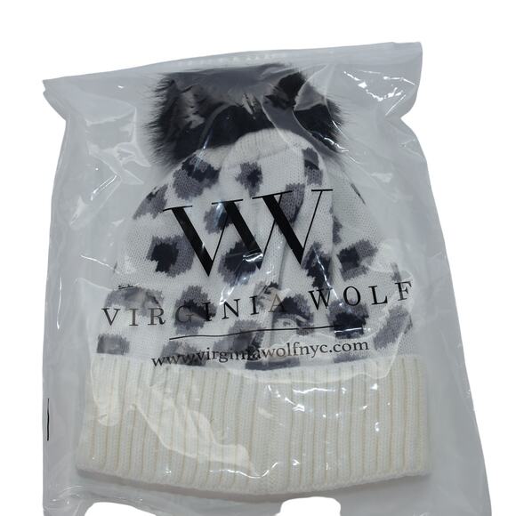 Virginia Wolf Leopard Beanie with Faux Fur Snap Pom Pom - White / Black - NIB - Picture 5 of 5